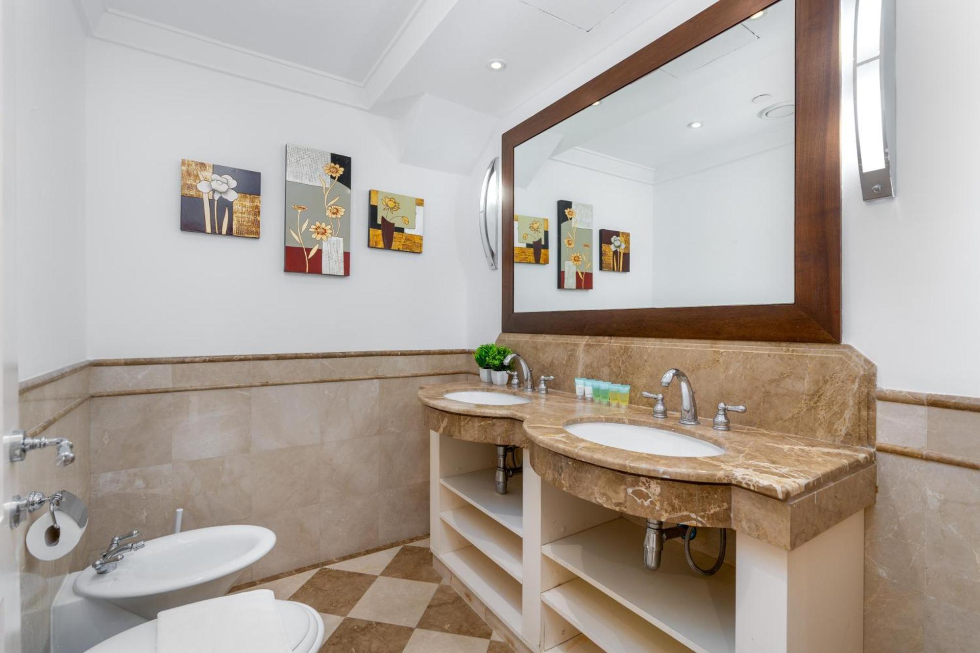 Penthouse With Private Pool And Maid Service Dubai
