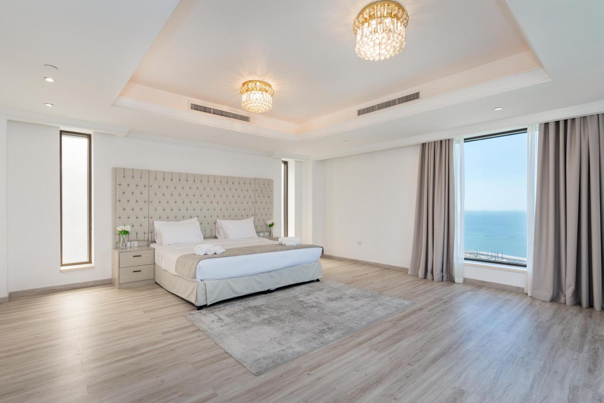 Penthouse With Private Pool And Maid Service Dubai
