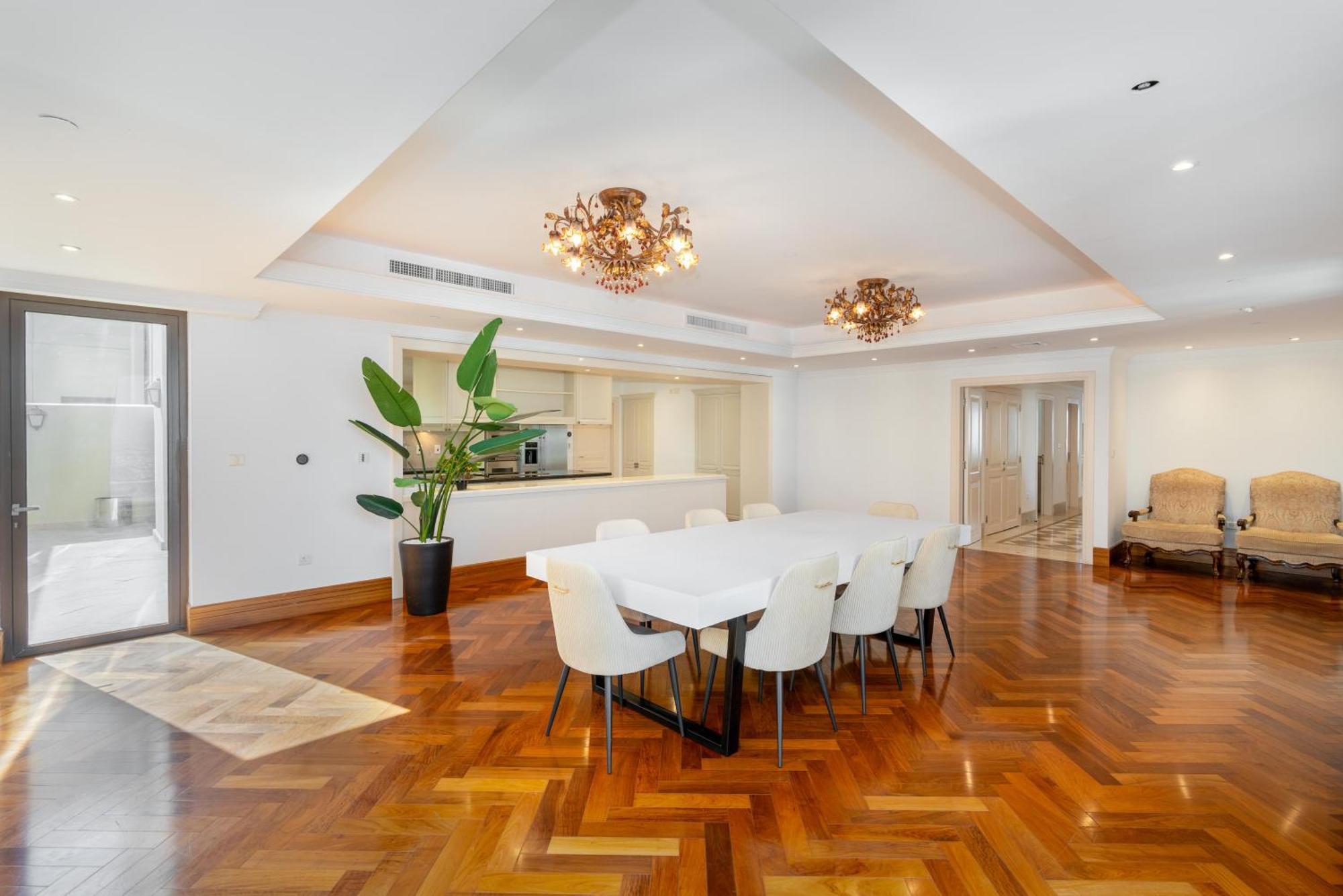 Apartment Penthouse With Private Pool And Maid Service *